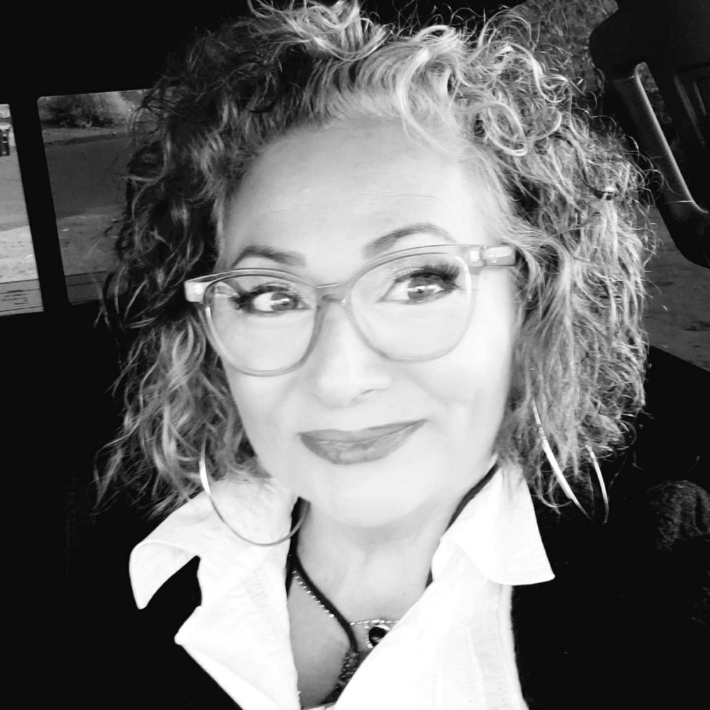 Meet your Posher, Luz